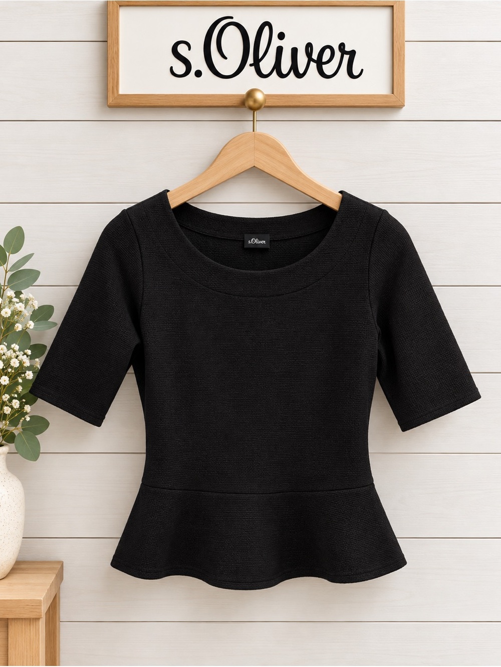 Women's Black Peplum Short-Sleeve Top size 6